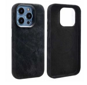 Magnetic Phone Case in Black Premium Leather/iPhone